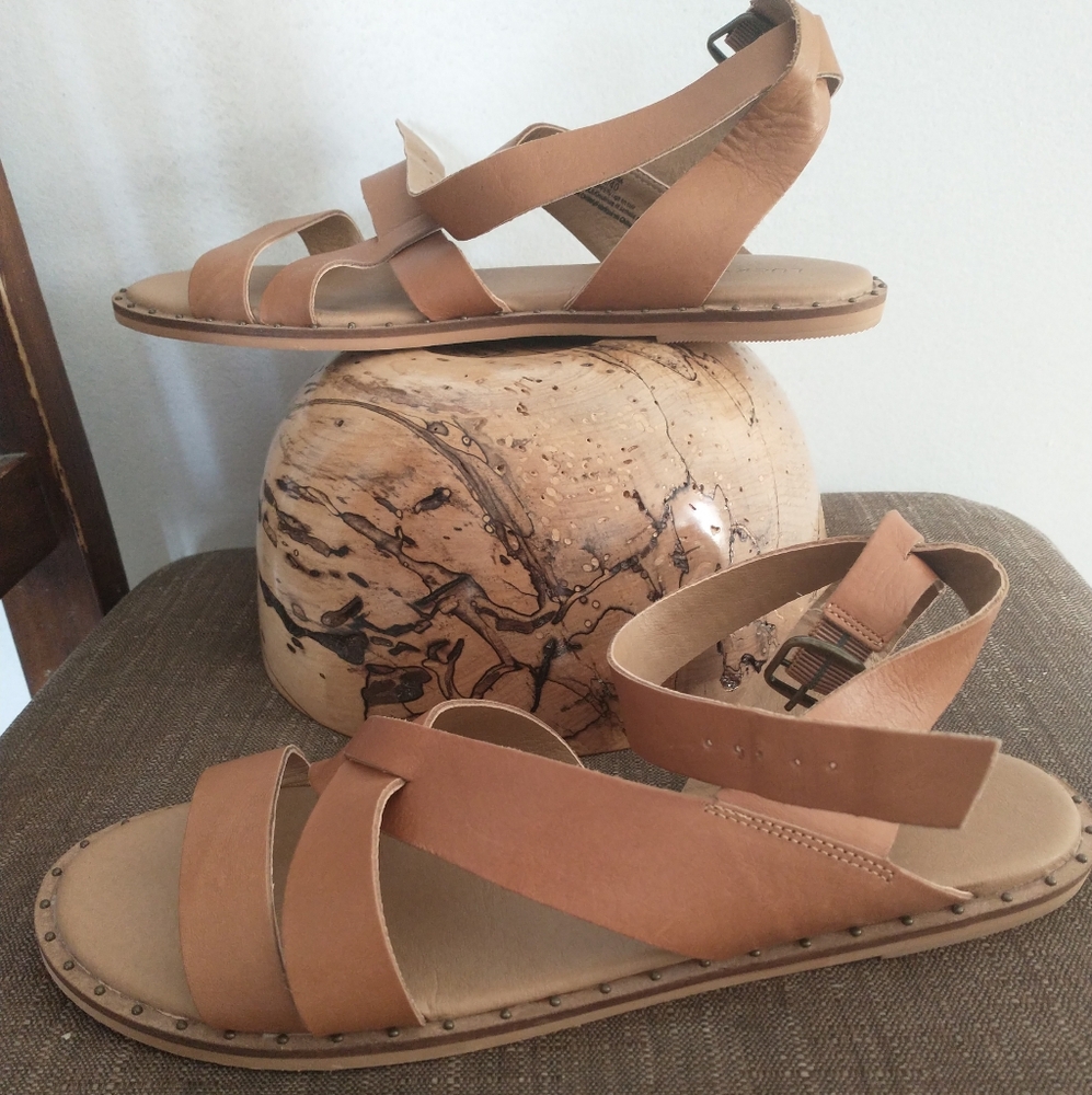 Lucky Brand Brown Crisscross Sandals